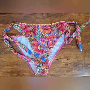 Vibrant Paisley Bikini Bottom NWOT